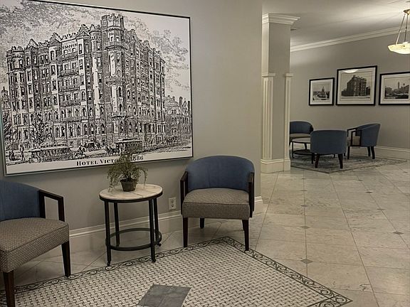 4th image of 271 Dartmouth St APT 2F