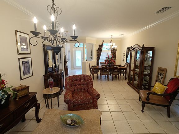 3rd image of 10688 Grand Riviere Dr