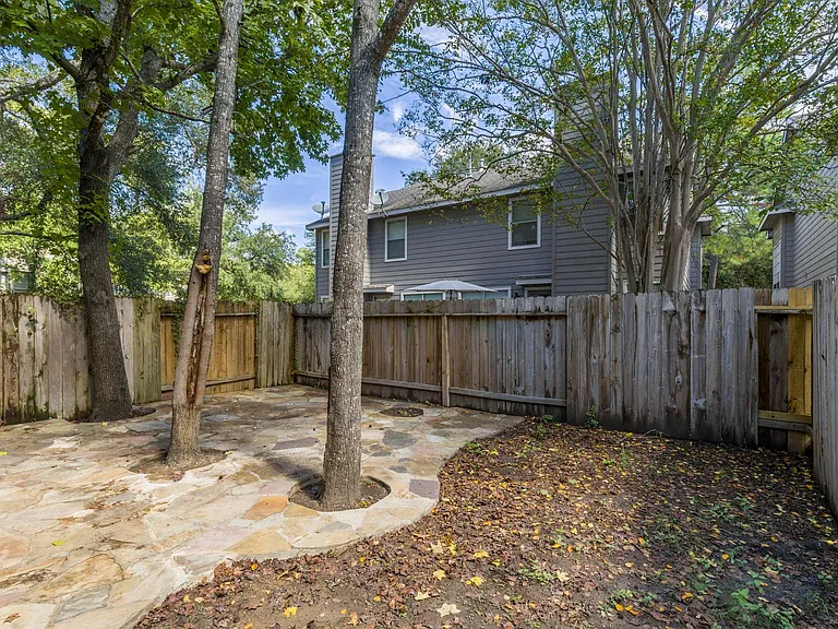 230 Blushwood Pl — Photo 27