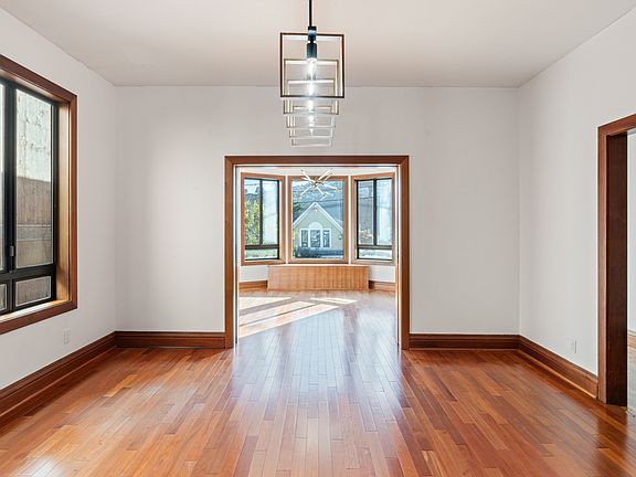 4th image of 460 Valley St
