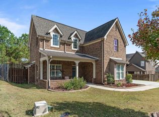 148 Lake Chelsea Dr, Chelsea, AL 35043