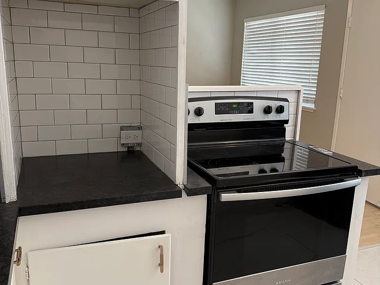 1406 Woolner Ave #7 — Photo 14
