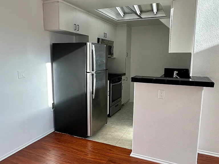 1242 S Holt Ave #101 — Photo 26