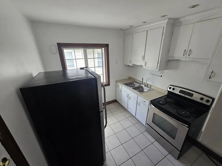 311 Crestwood Ave #2 — Photo 5