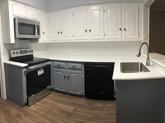 Kitchen - new range and microwave