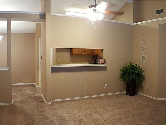 3rd image of 2513 Whitehurst Dr
