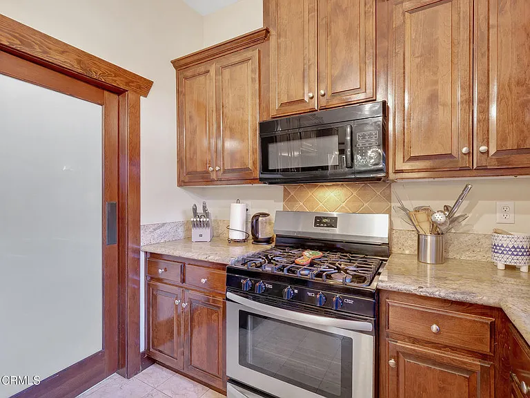 475 Cypress Ave — Photo 13
