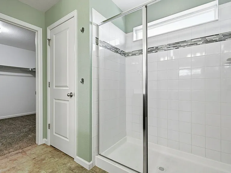 614 W 170th Pl — Photo 28