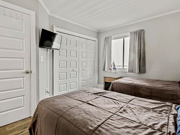 5th image of 415 Ocean Creek Dr. #2301
