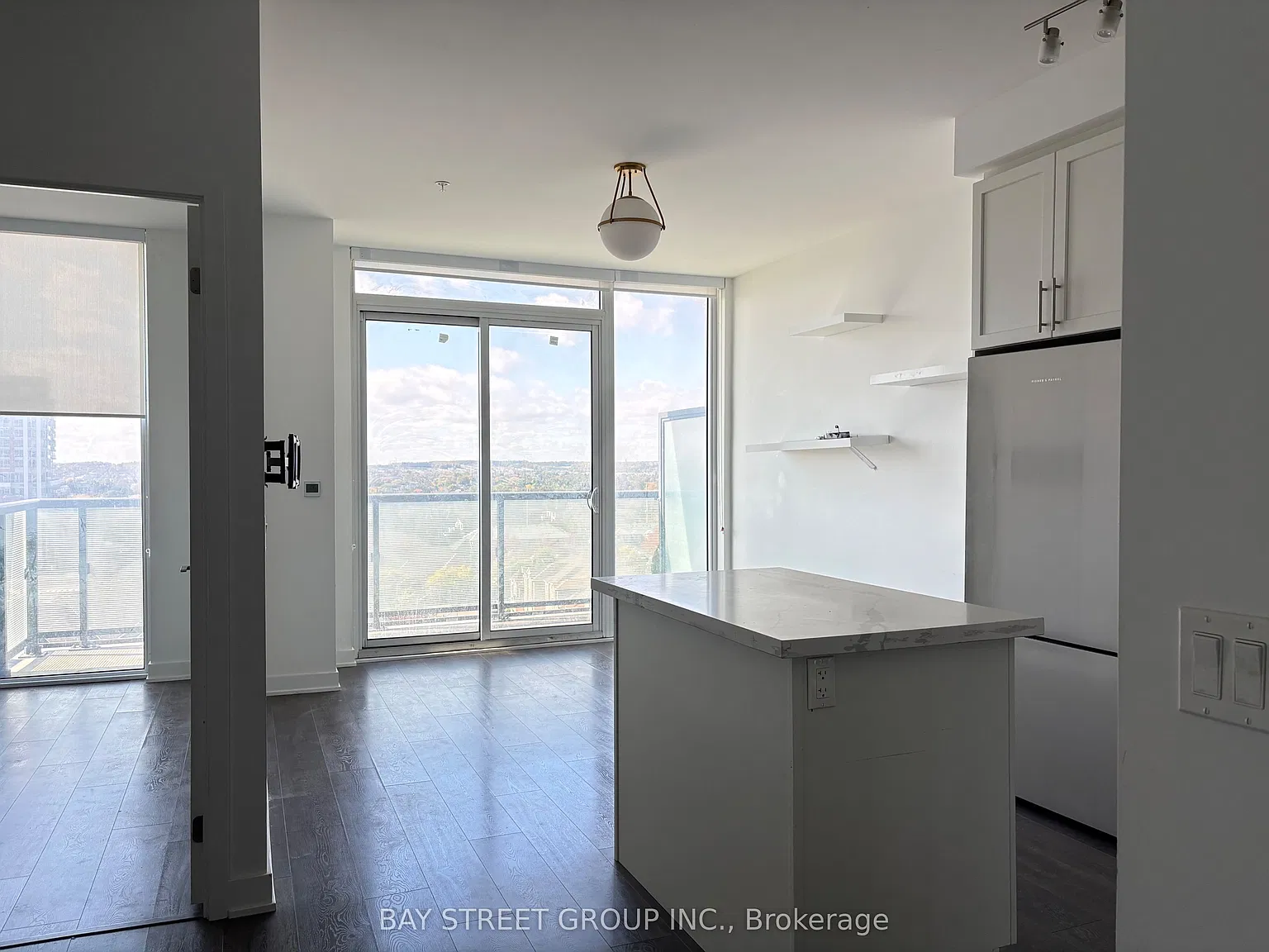 2 bed, $2,450 — Photo 3