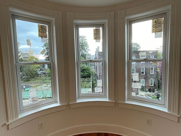2nd image of 353 Liberty St Floor 3