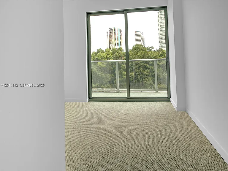1600 SW 1st Ave #401 — Photo 3