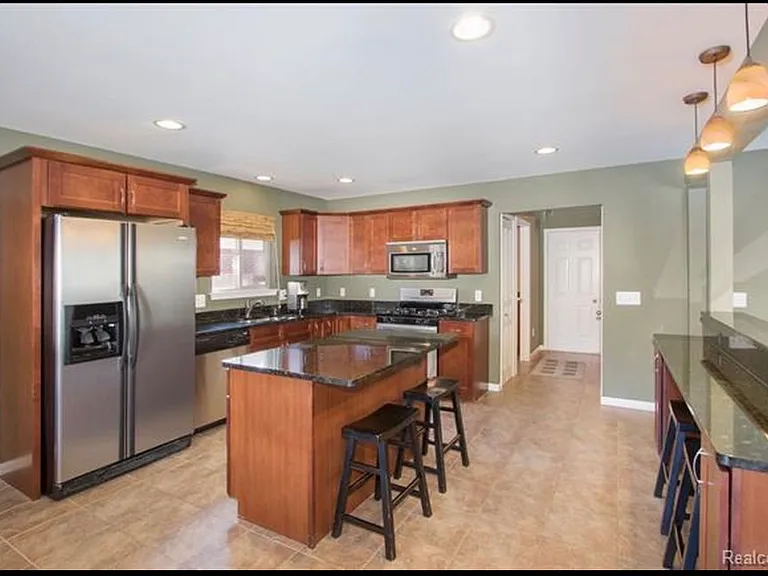 18407 Tarpey Dr — Photo 9