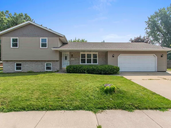 1208 Orchard Dr, Kaukauna, WI 54130