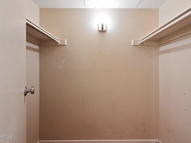 4410 N Longview Ave #217 — Photo 11