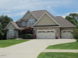 7923 Interlochen St, Kalamazoo, MI 49009