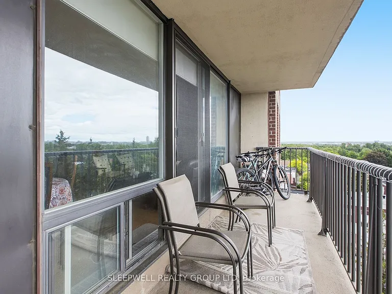 665 Bathgate Dr #712 — Photo 22