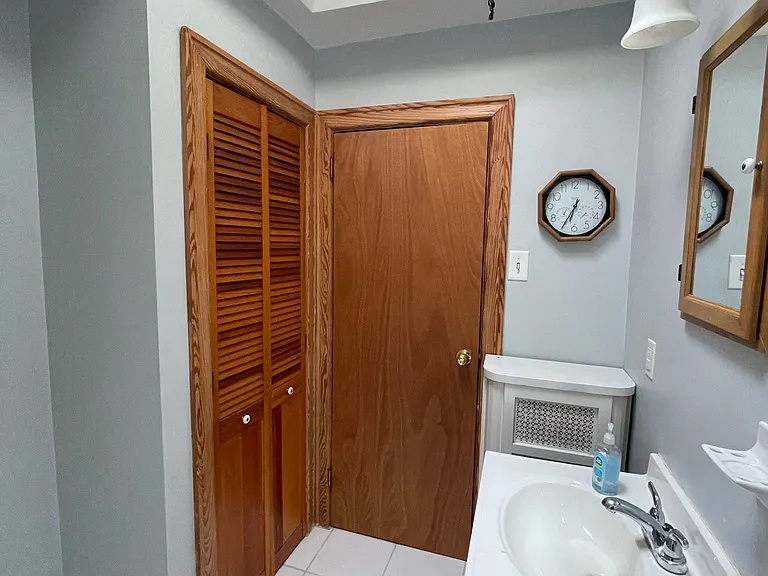 3358 Englewood St — Photo 9