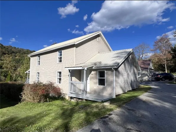 160 Mitchell Rd, Lilly, PA 15938