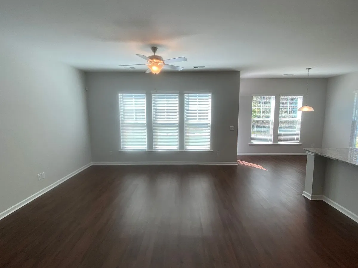 Building Photo - 9 Cantata Cir