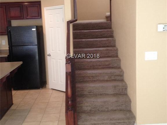 4th image of 563 Swiss Cottage Ave #0
