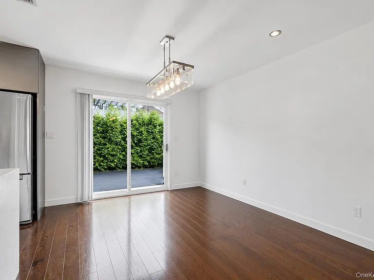 38 Birchwood Park Dr — Photo 9