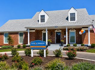 Lenexa Crossing Apartments, Lenexa, KS 66215