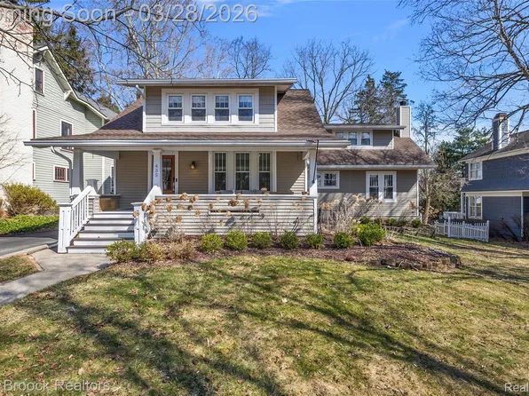 435 Eaton Dr, Northville, MI 48167