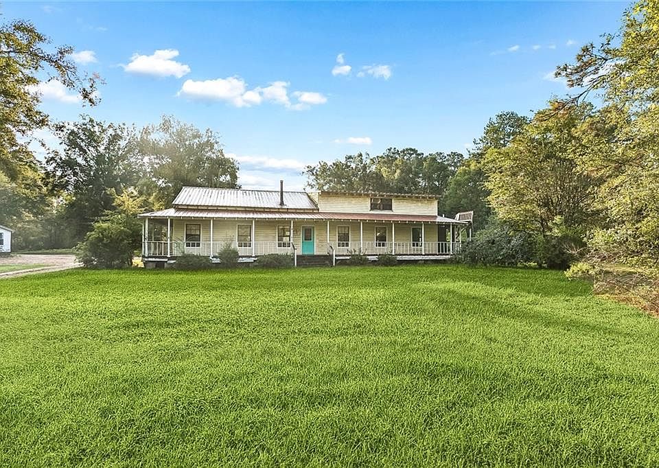 1st image of 42246 Sweeney Ln
