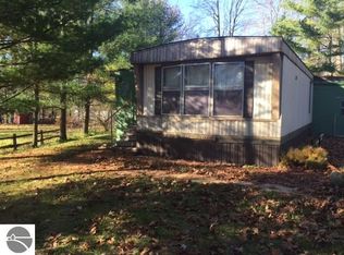 7912 N Airpark Rd, Weidman, MI 48893