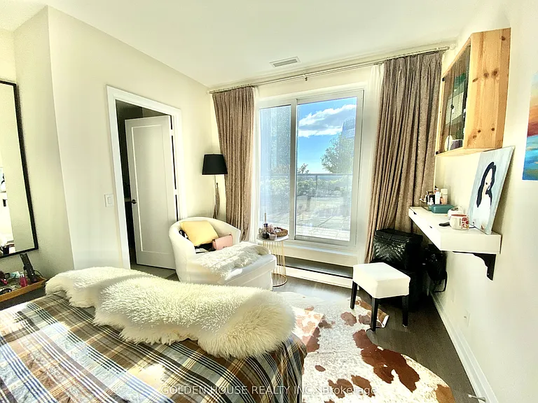 5 Sheppard Ave E #1718 — Photo 20