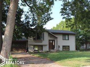 509 7th Ave, Ackley, IA 50601