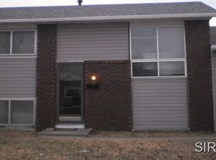 1608 Kennedy Dr, Madison, IL 62060