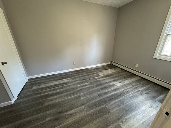 2nd image of 56 N 18th St Floor 1