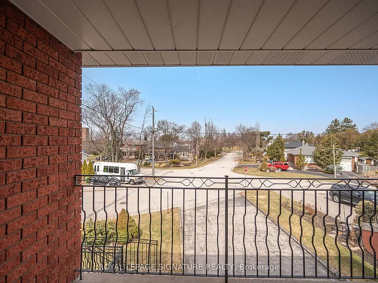 5 Acacia Ave — Photo 43