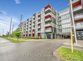 5240 Dundas St