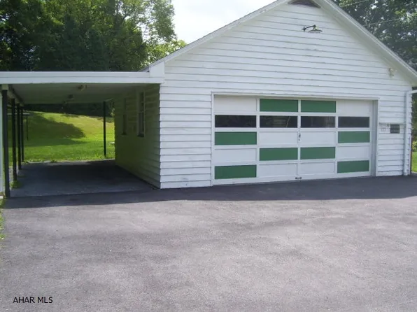 1968 Raystown Rd, Everett, PA 15537