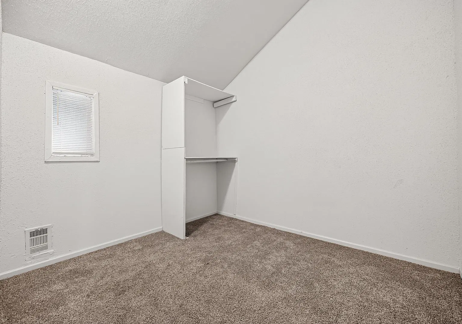 12294 Wild Pine Dr - B — Photo 2