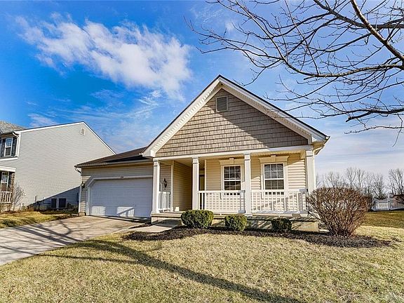 2nd image of 826 Chapelgate Dr