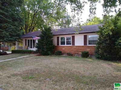 1240 E 6th St, Sheldon, IA, 51201
