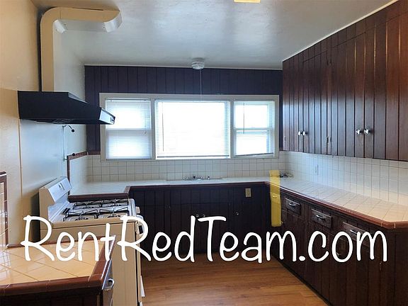 2nd image of 5913 Calmont Ave