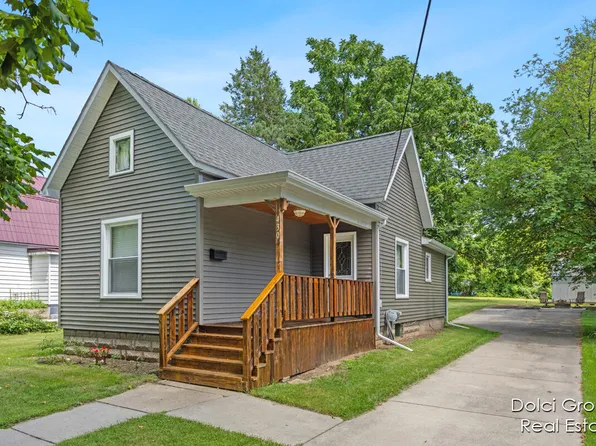 430 Center St, Ionia, MI 48846