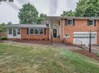 352 Country Club Rd, Shelby, NC 28150