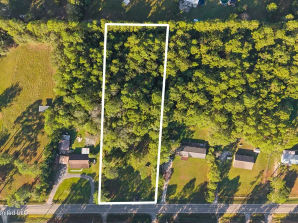 13275 Hudson Krohn Rd, Biloxi, MS 39532