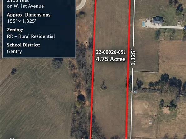 W 1st St, Gentry, AR 72734