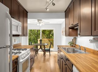 9400 Old Cedar Ave S APT 102, Bloomington, MN 55425