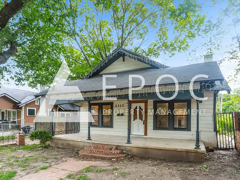 2317 Colonial Ave — Photo 2