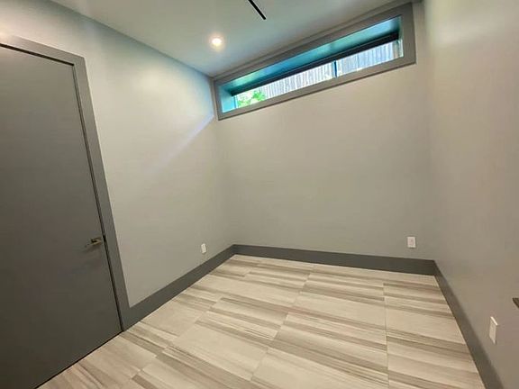 5th image of 1388 W 57th Ave #1A