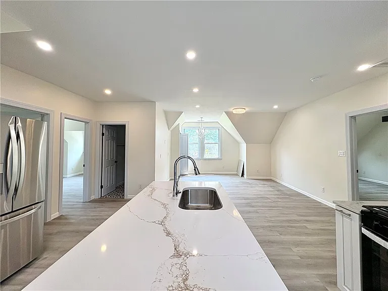 245 Frederick Ave #243 — Photo 7