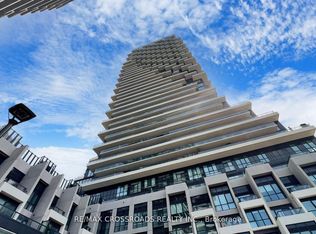 30 Inn On The Park Dr #4210, Toronto, ON M3C 0P7